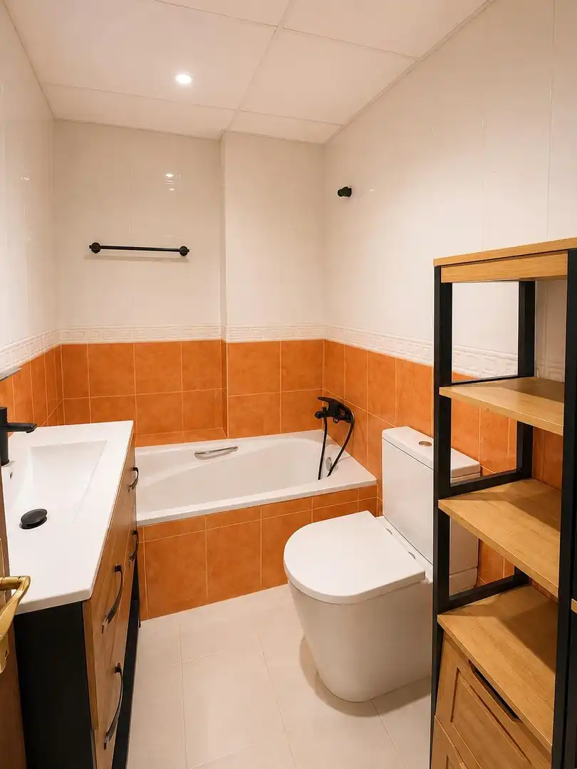 Baño de Piso en venta en Algeciras