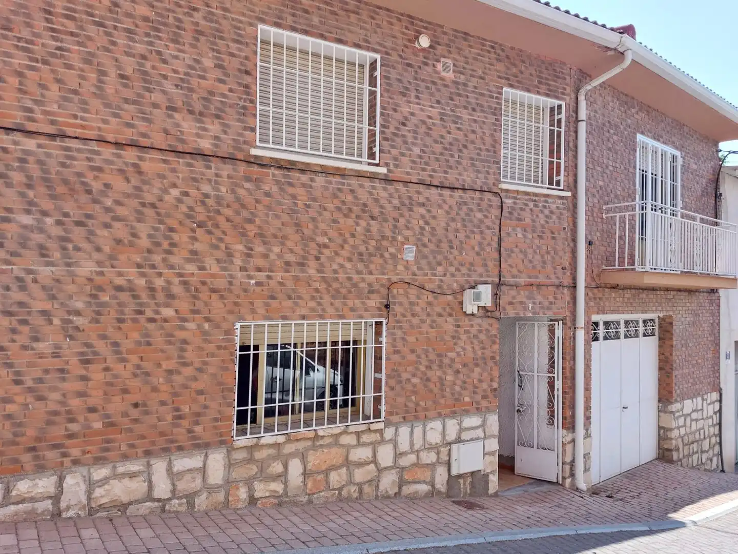 Vista exterior de Casa o xalet en venda en Orusco de Tajuña amb Calefacció i Traster