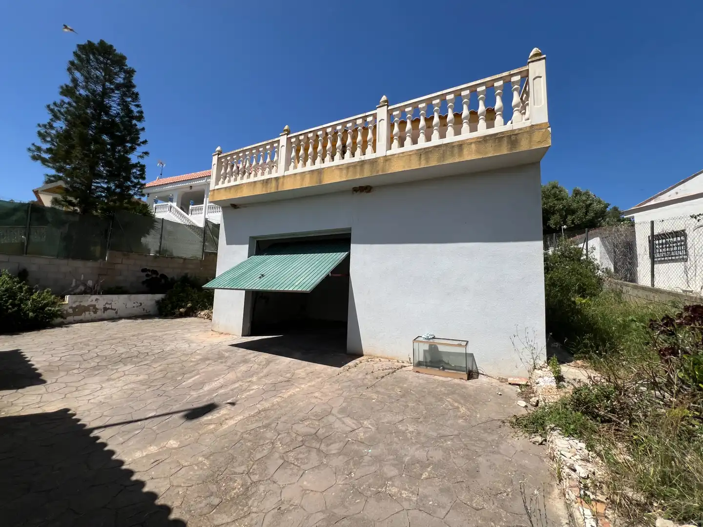Vista exterior de Casa o xalet en venda en Montroi / Montroy amb Jardí privat, Terrassa i Traster