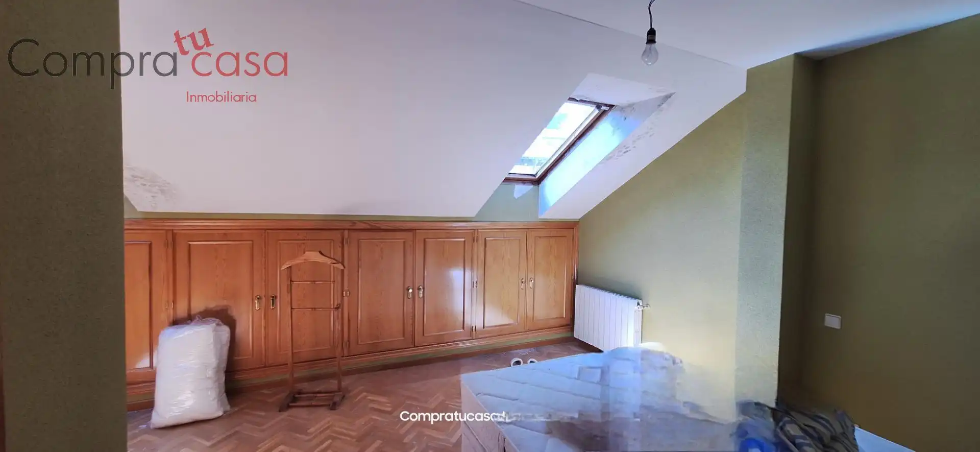 Dormitori de Dúplex en venda en Segovia amb Calefacció, Jardí privat i Parquet