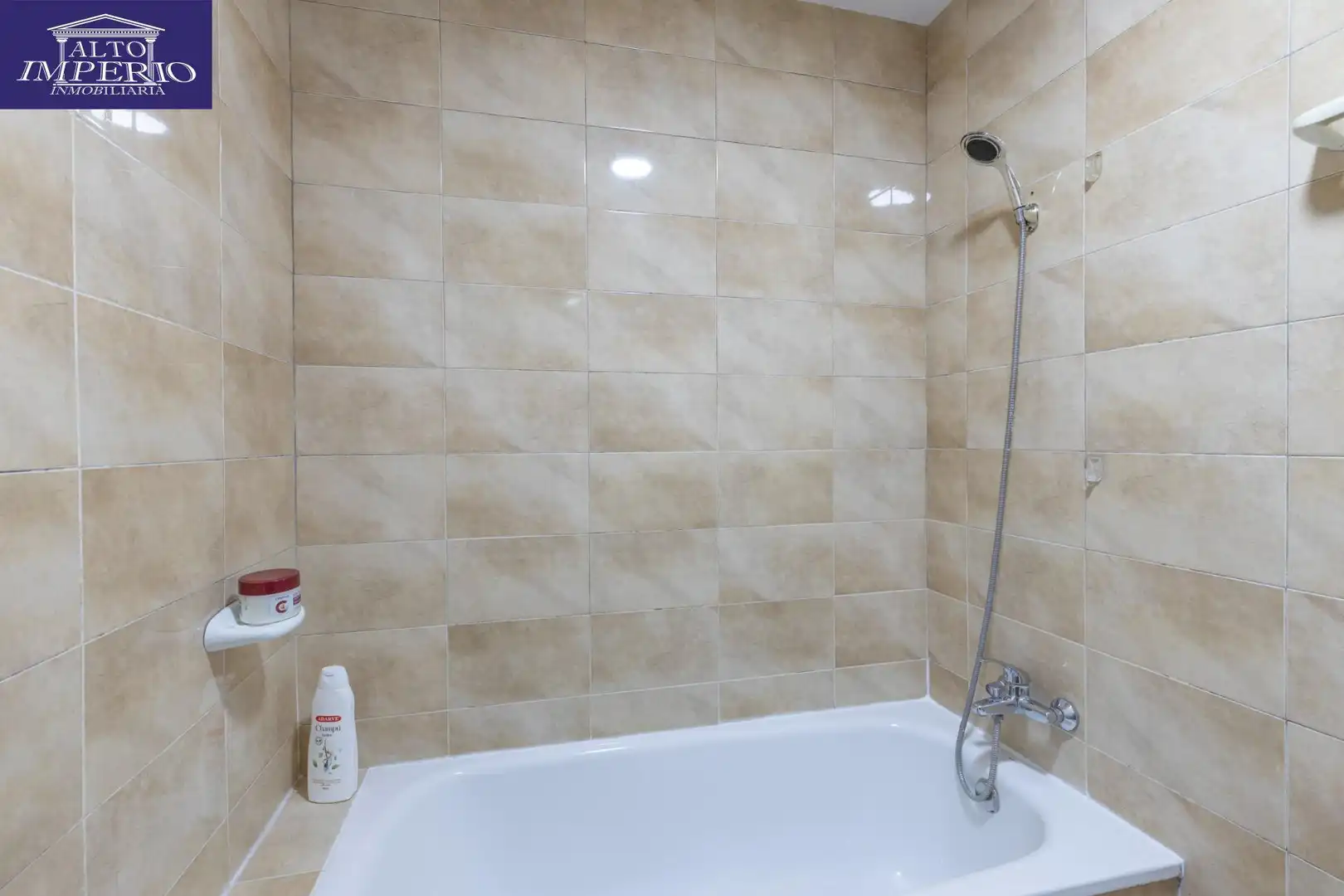 Badezimmer von Wohnung zum Verkauf in Atarfe mit Terrasse