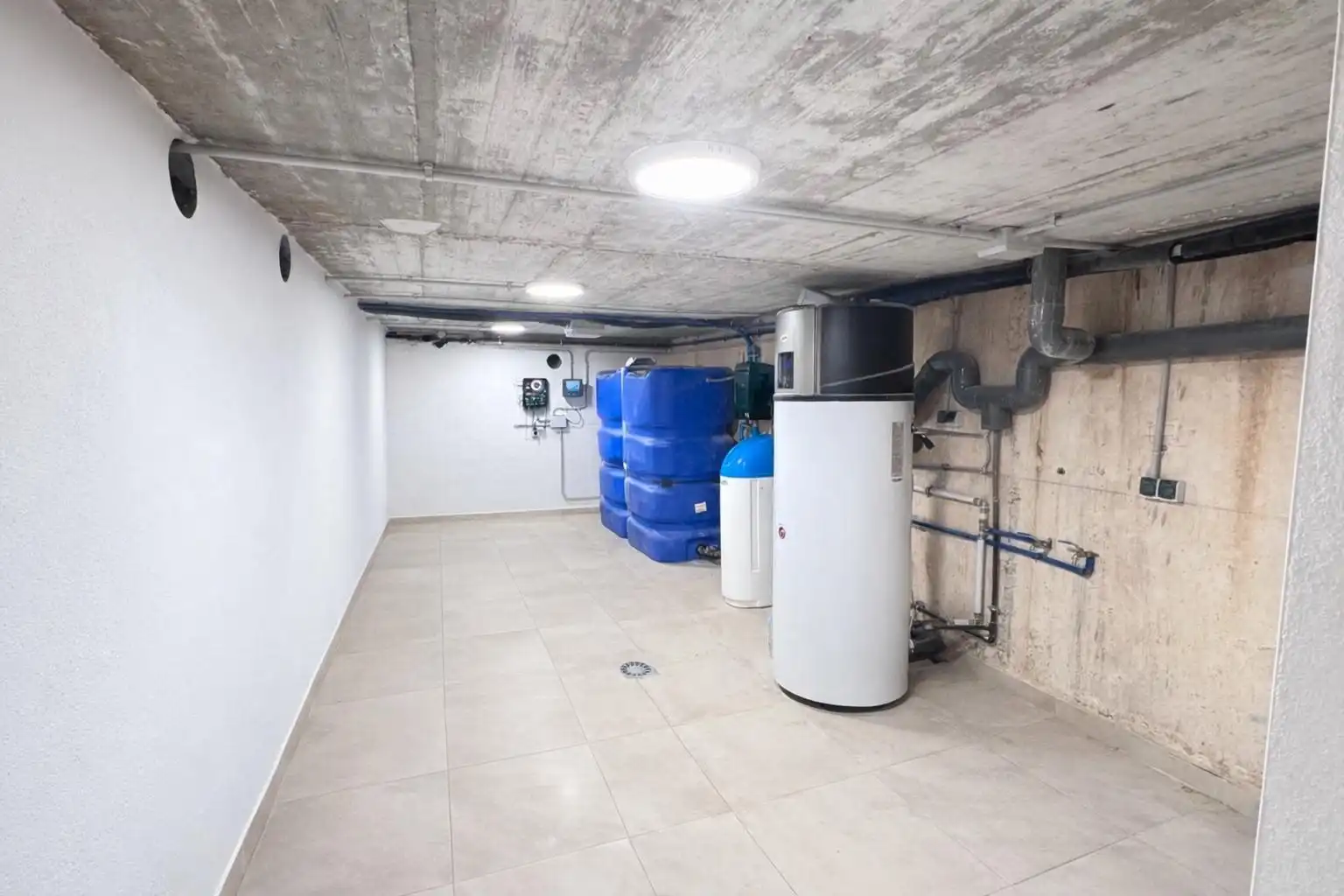 Houses for sale in Colmenar  with Air Conditioner, Heating and Terrace