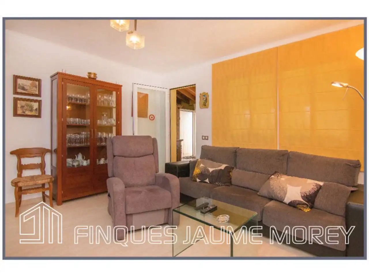 Sala d'estar de Casa o xalet en venda en Lloseta amb Aire condicionat, Jardí privat i Terrassa