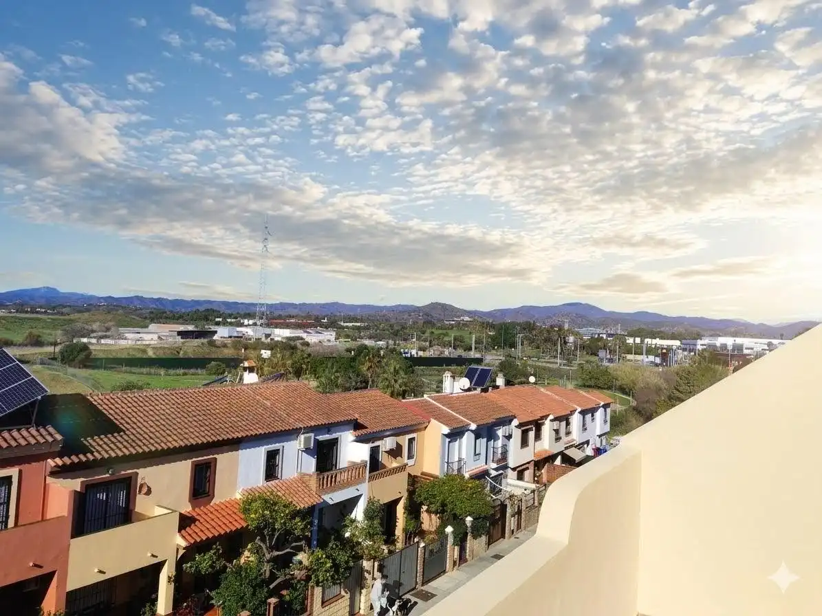 Vista exterior de Casa o chalet en venta en Málaga con Aire acondicionado, Calefacción y Jardín privado