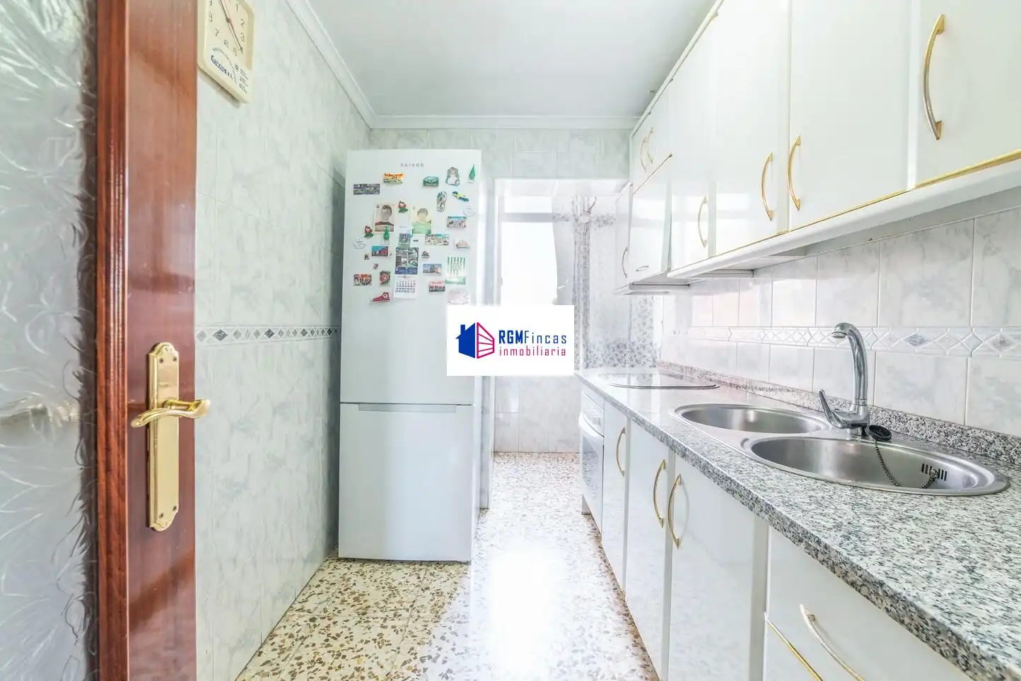 Cocina de Piso en venta en Sevilla con Aire acondicionado