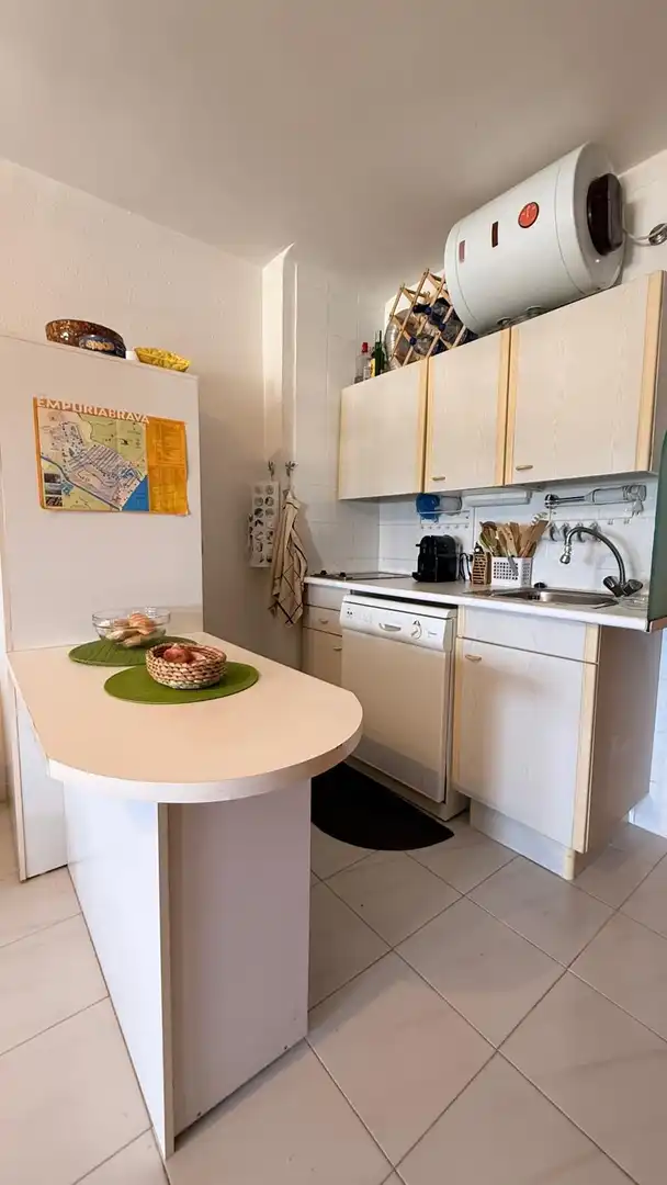 Cuina de Apartament en venda en Empuriabrava amb Terrassa i Balcó