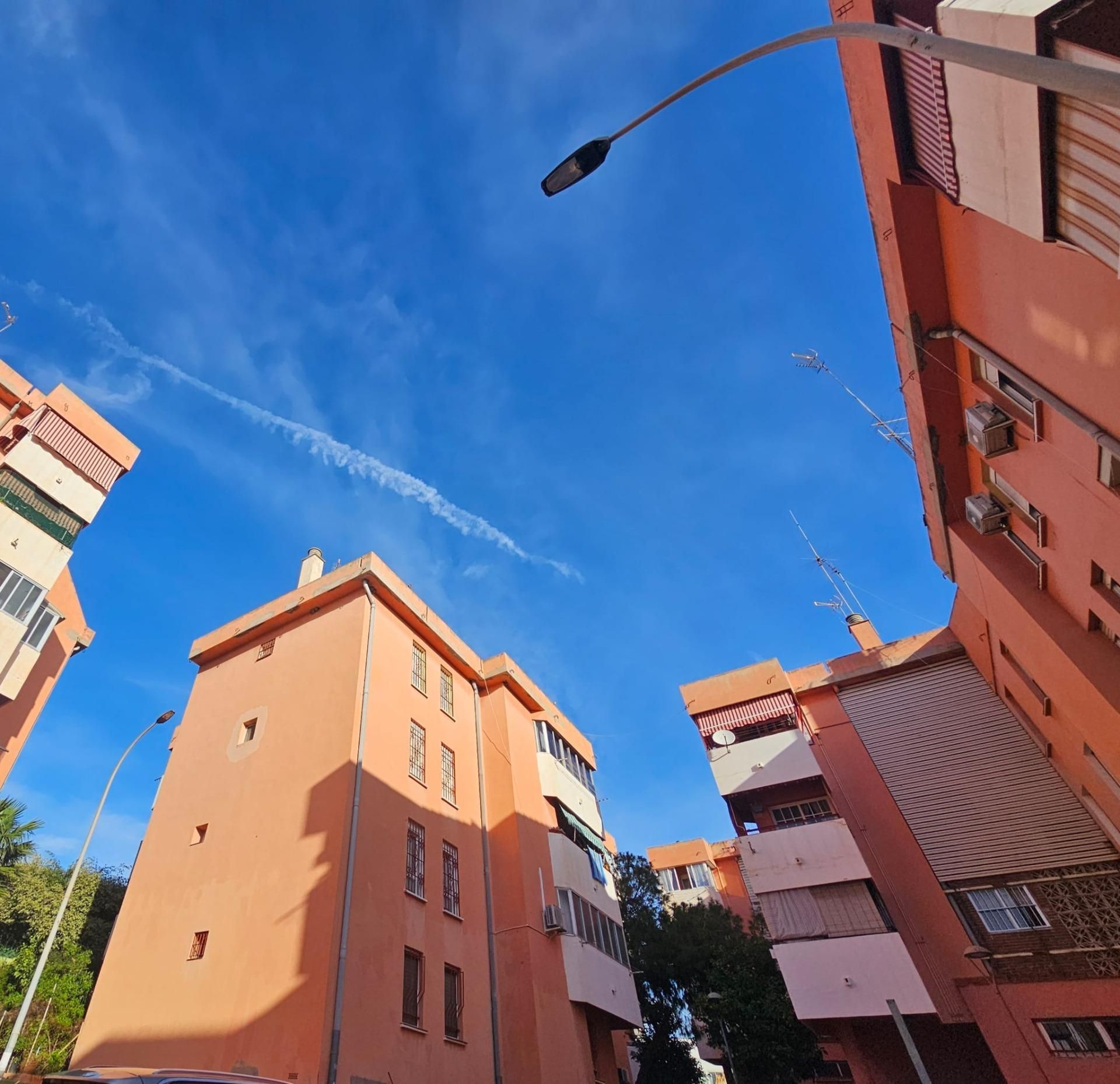 Vista exterior de Pis en venda en Rincón de la Victoria amb Aire condicionat, Terrassa i Moblat