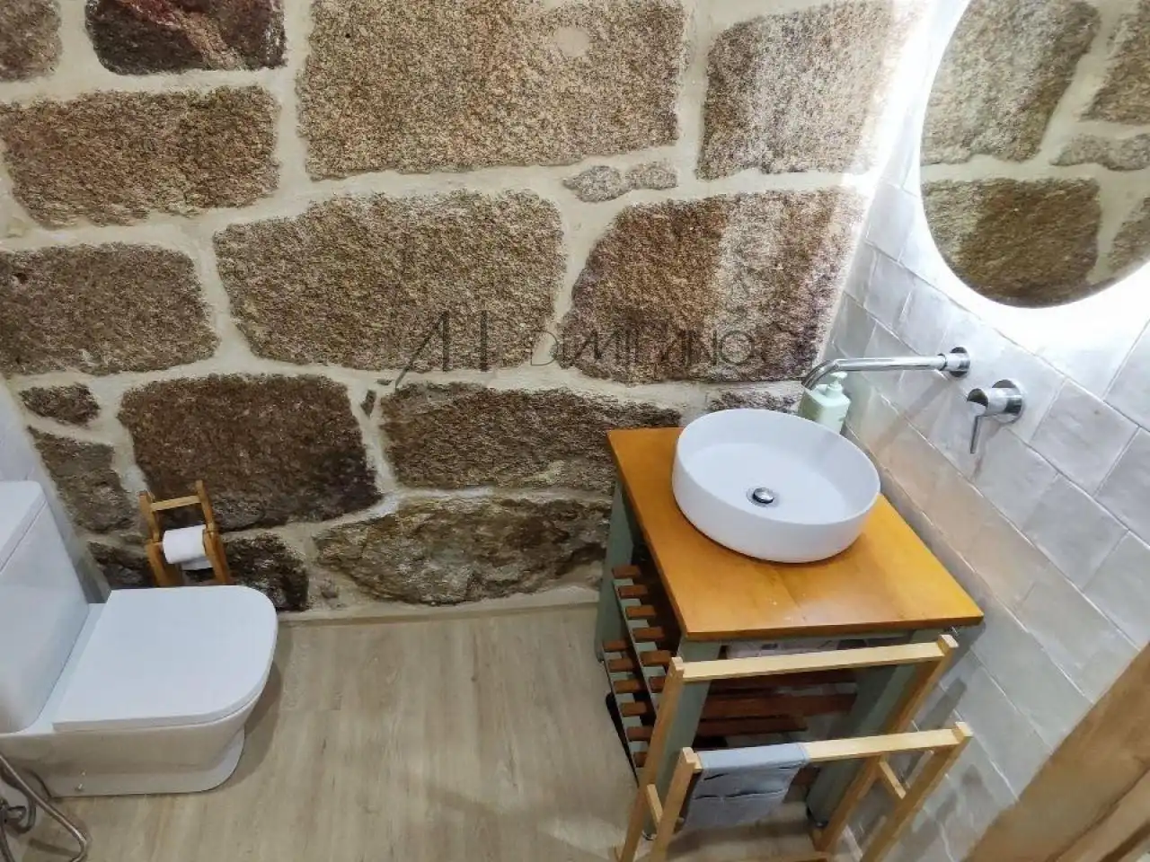 Bathroom of Houses for sale in Cangas pueblo