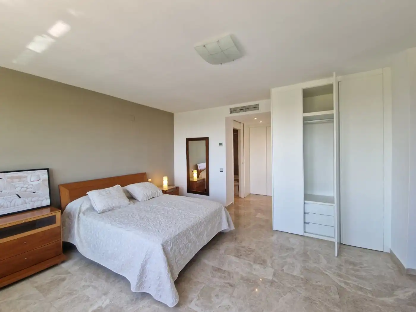 Flat for rent in Paseo Albereda, Penya - Roja - Avda. Francia
