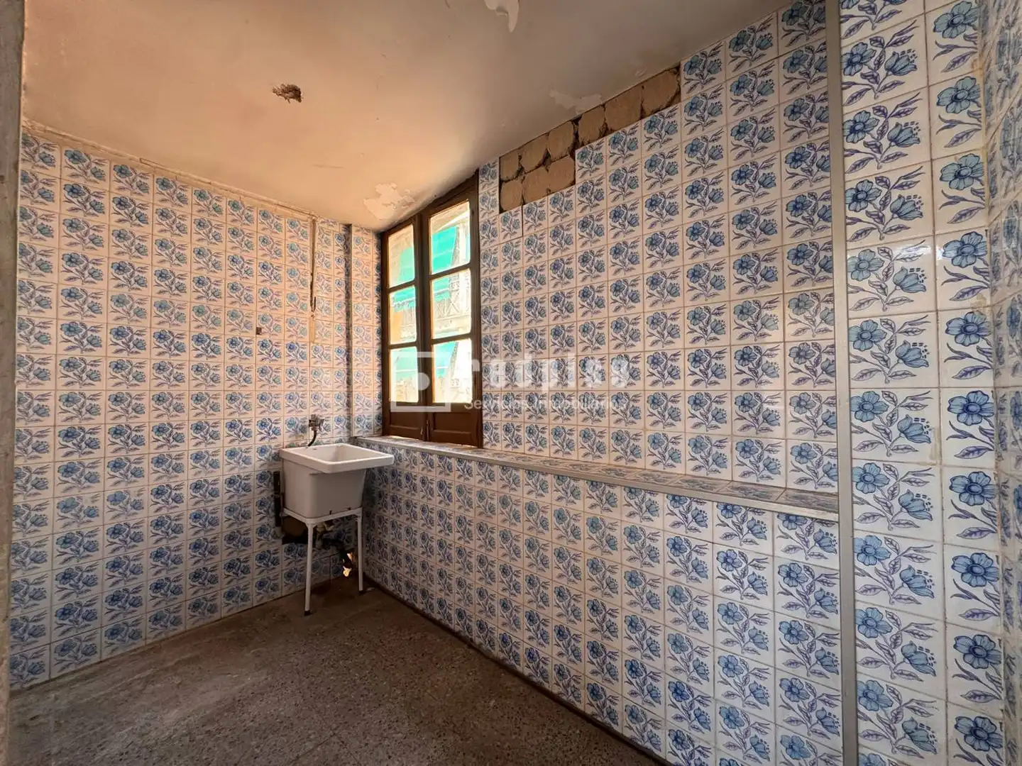 Baño de Piso en venta en Murcia con Calefacción y Terraza