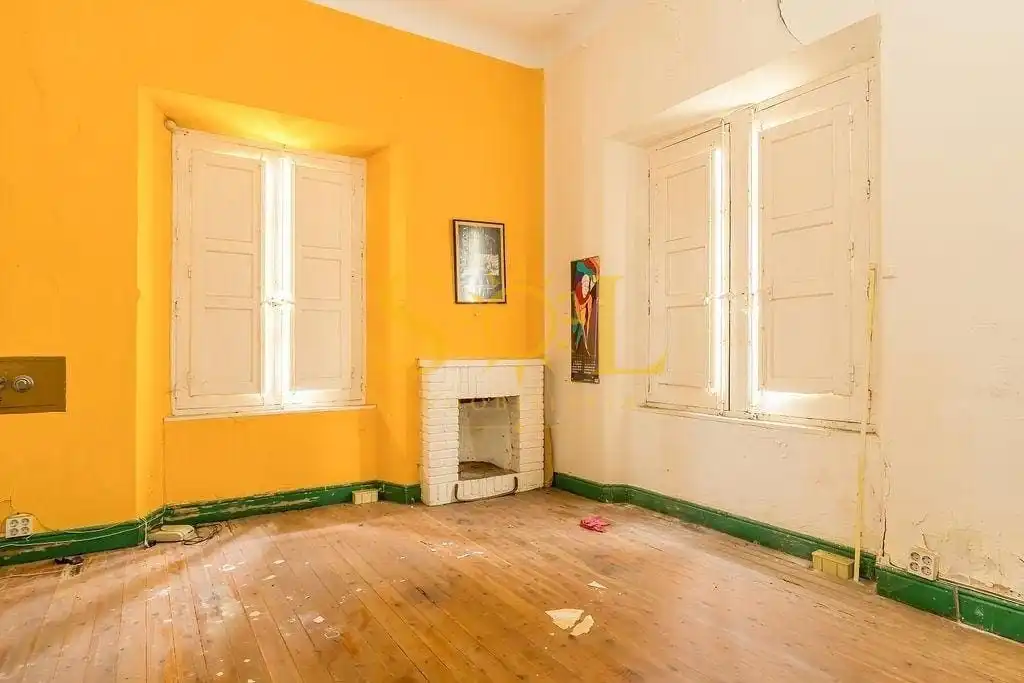 Local en venta en Gordoncillo con Parquet