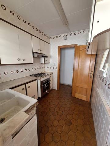 Piso en Venta en Calle CALDERON BARCA en Mercat