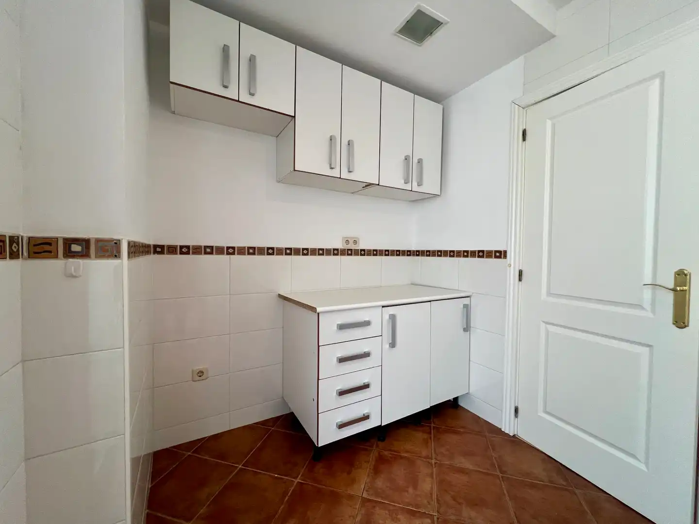 Cocina de Dúplex de alquiler en Collado Villalba con Calefacción, Jardín privado y Terraza