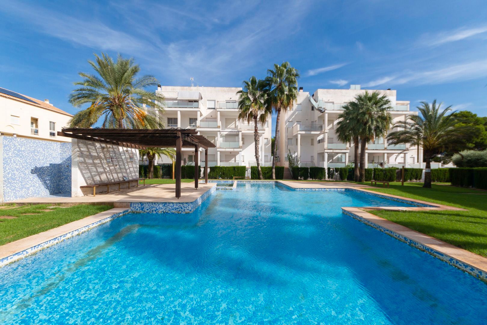 Exterior view of Apartment for sale in Dénia  with Air Conditioner, Terrace and Furnished