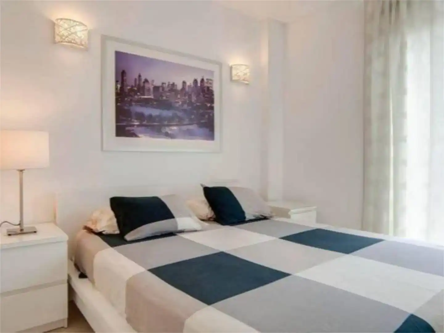 Bedroom of Flat for share in Marbella  with Air Conditioner, Private garden and Furnished