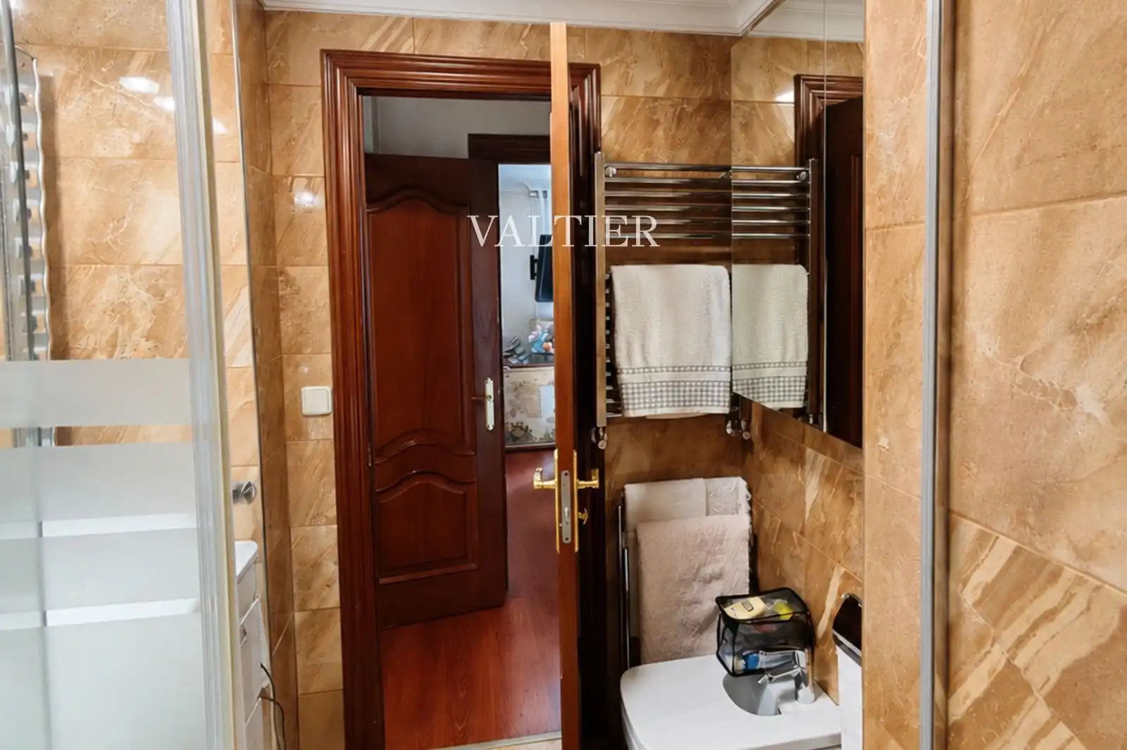 Badezimmer von Wohnung zur Miete in Madrid mit Klimaanlage, Terrasse und Möbliert