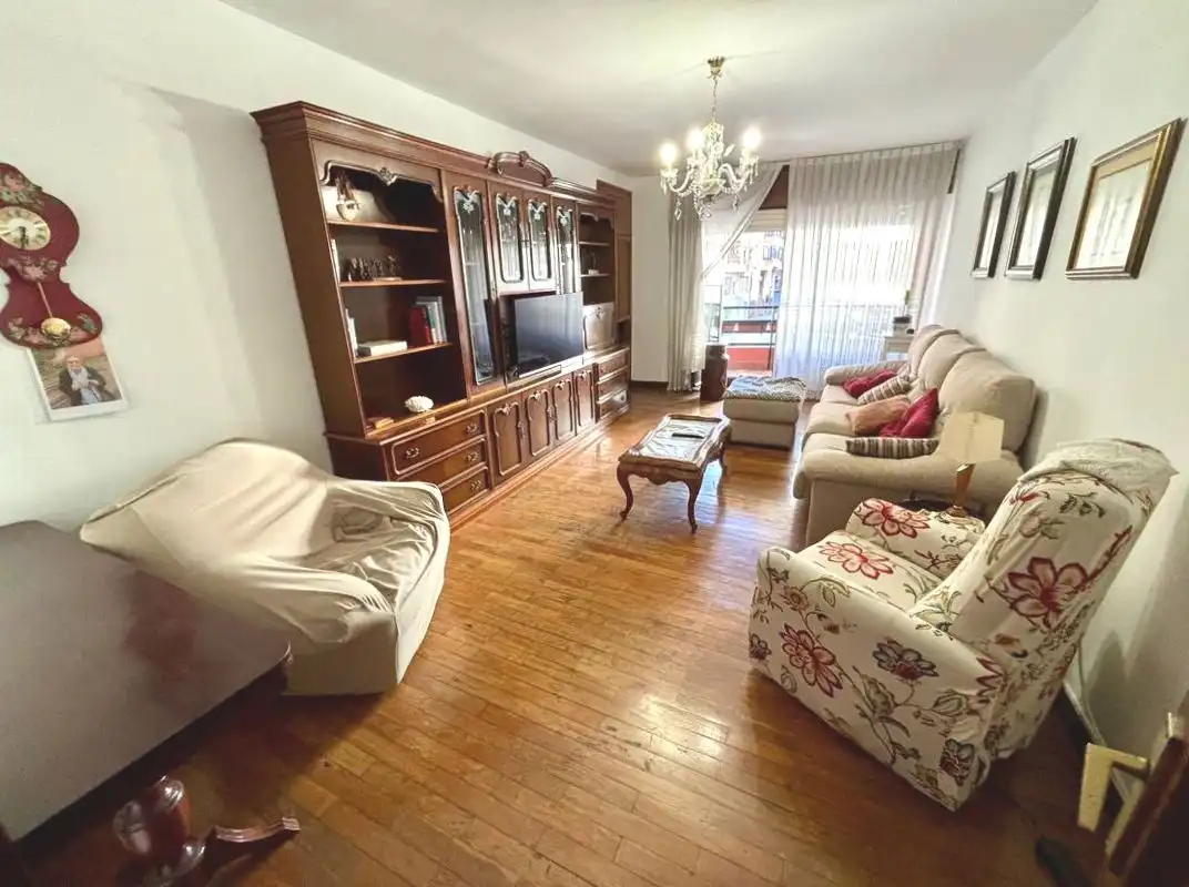 Flat for sale in Uribarri Kalea, Barrio de Uribarri