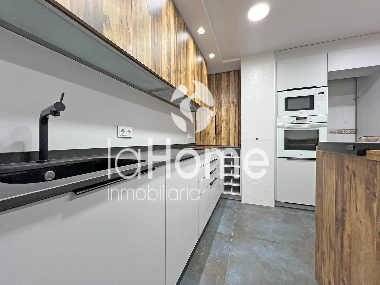 Cocina de Piso de alquiler en Paterna con Aire acondicionado, Parquet y Terraza