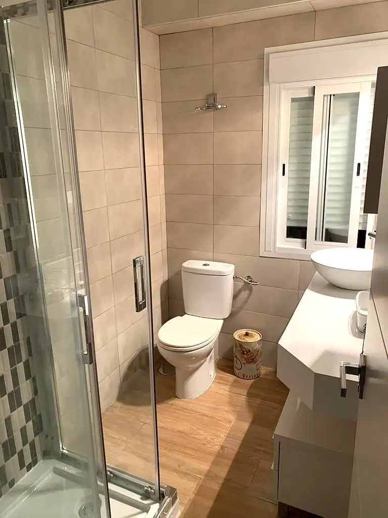 Wohnung zur Miete in Sur