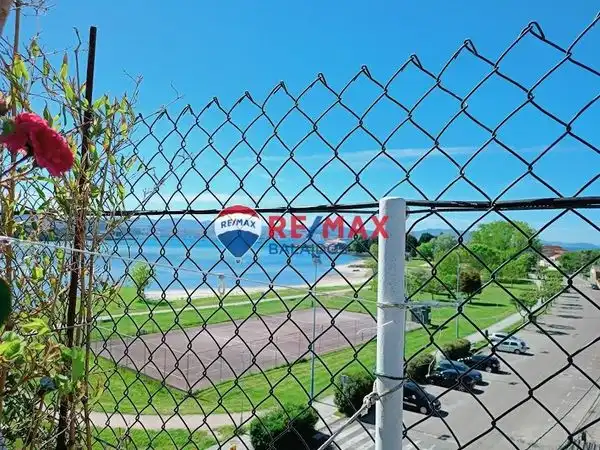 Vista exterior de Edificio en venta en Moaña