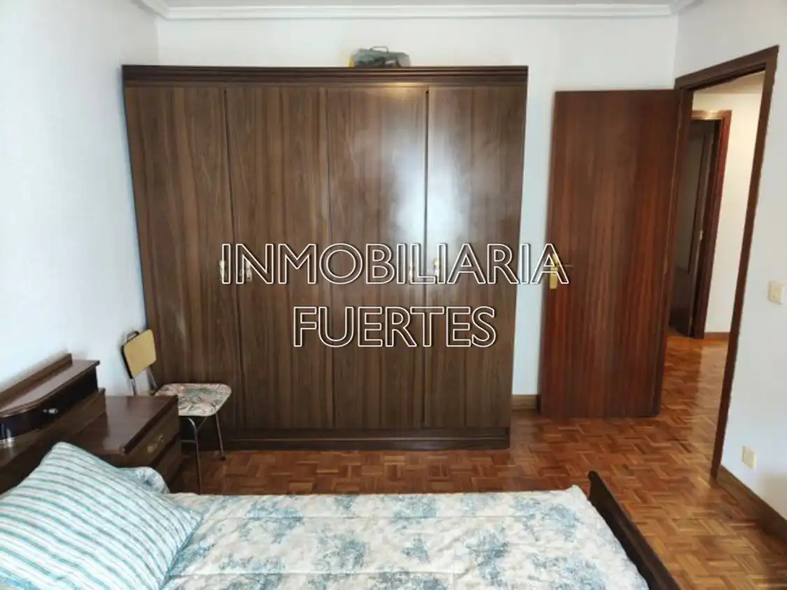Flat for rent in Avenida de Mariano Andrés, Las Ventas