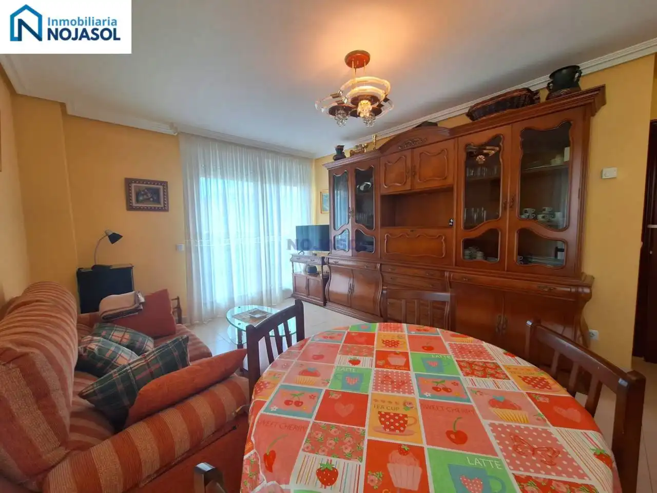 Sala de estar de Apartamento de alquiler en Noja con Calefacción, Jardín privado y Terraza
