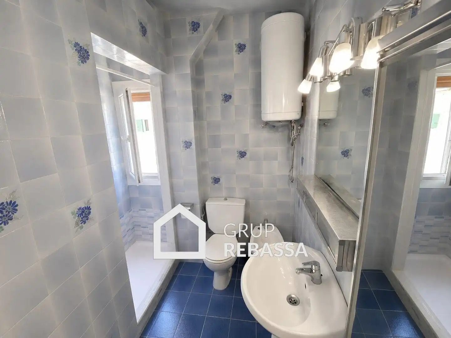 Baño de Piso en venta en  Palma de Mallorca con Terraza, Amueblado y Balcón