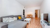 Living room of Flat for sale in  Barcelona Capital  with Air Conditioner, Heating and Balcony