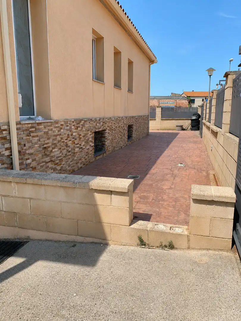 Terrassa de Casa o xalet en venda en Sant Climent Sescebes amb Aire condicionat, Calefacció i Jardí privat