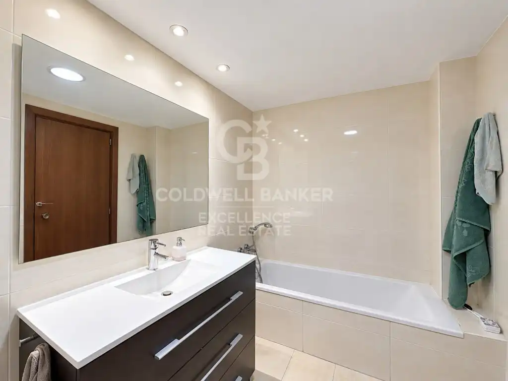 Flat with lift for sale in Calle Cavanilles, imagen 19