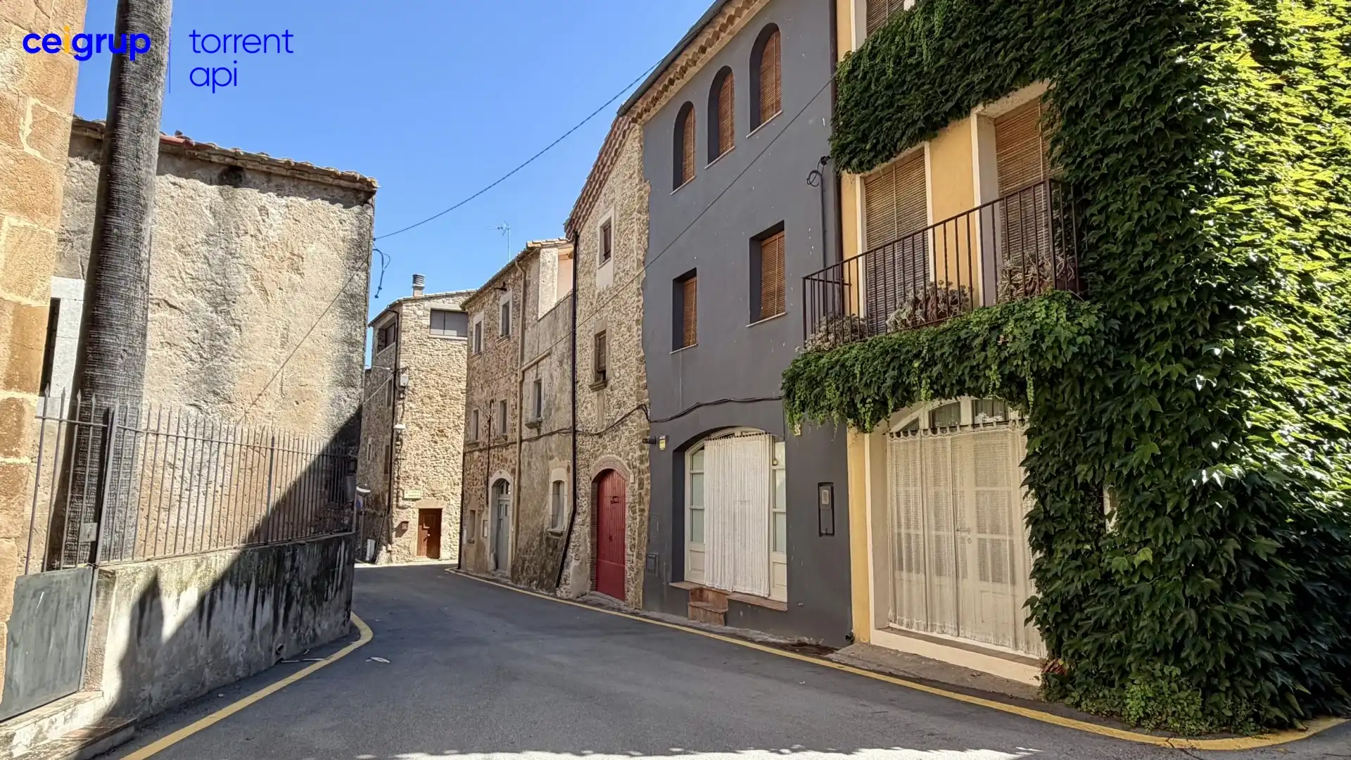 Vista exterior de Casa o chalet en venta en Serra de Daró con Calefacción, Terraza y Balcón