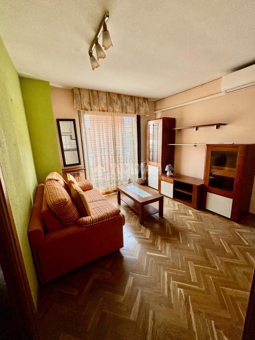 Living room of Flat for sale in  Madrid Capital  with Air Conditioner, Heating and Terrace