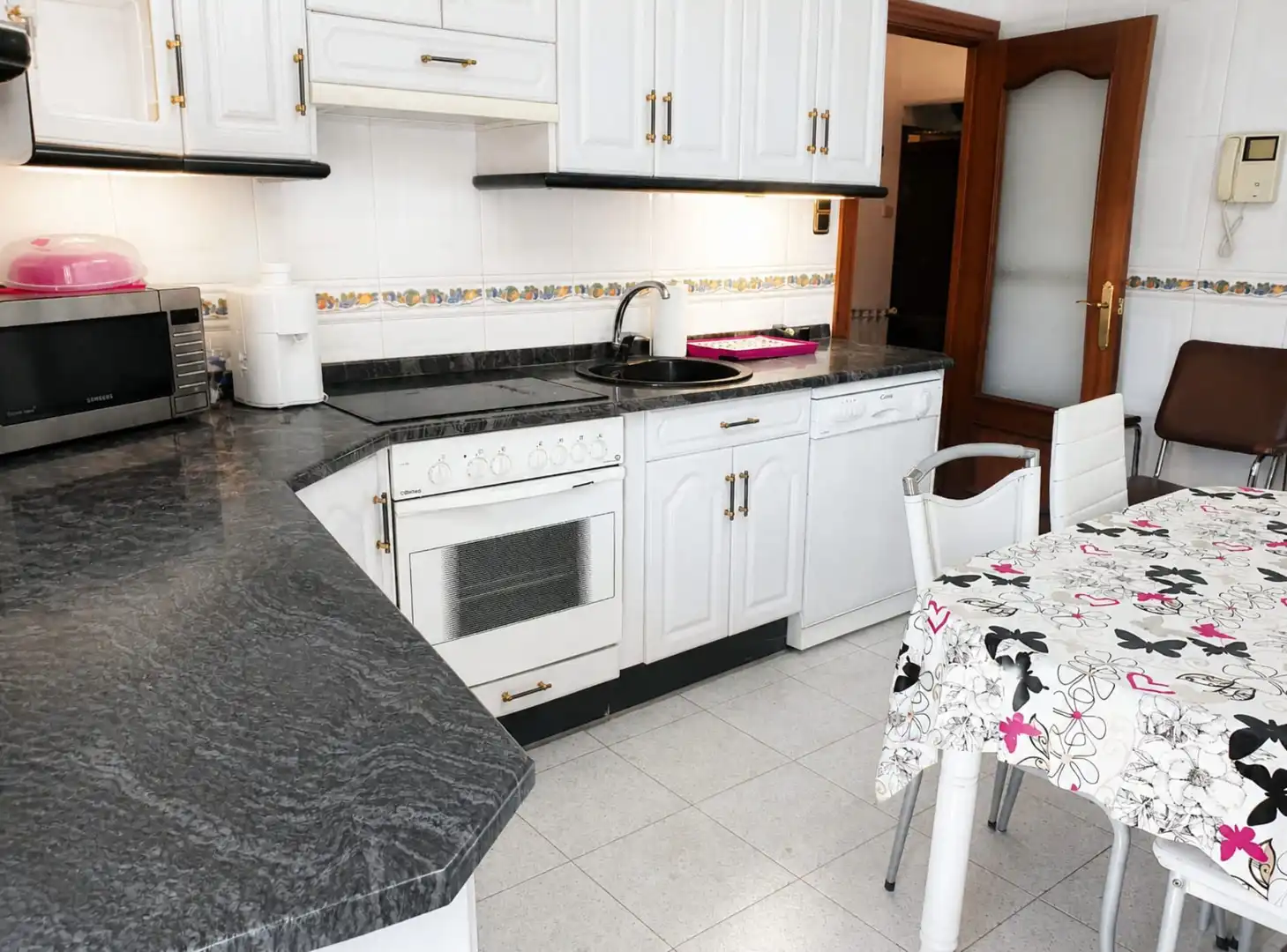 Cocina de Finca rústica en venta en Torralba de Ribota con Calefacción y Trastero
