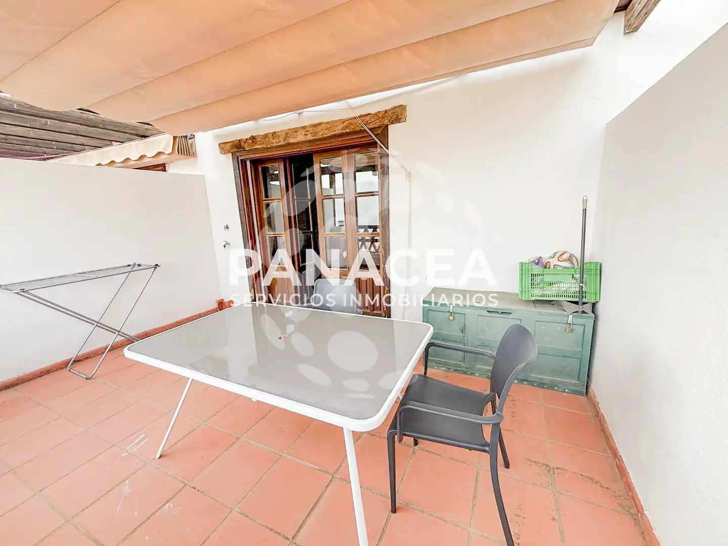 Terraza de Piso en venta en Carataunas con Terraza, Amueblado y Horno