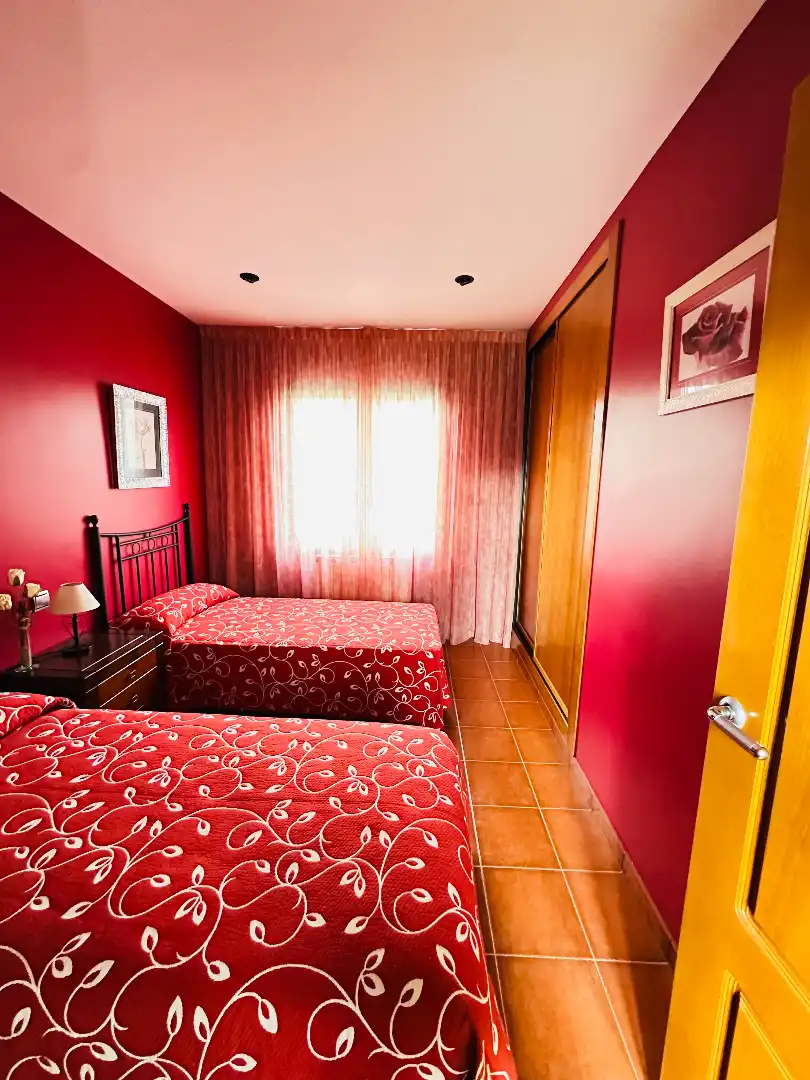 Habitación de Casa o chalet en venta en Mojados con Calefacción, Jardín privado y Terraza