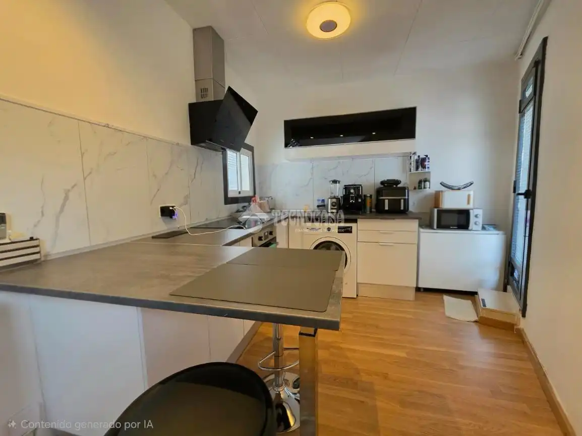 Cocina de Piso en venta en Santa Coloma de Gramenet con Aire acondicionado, Parquet y Terraza
