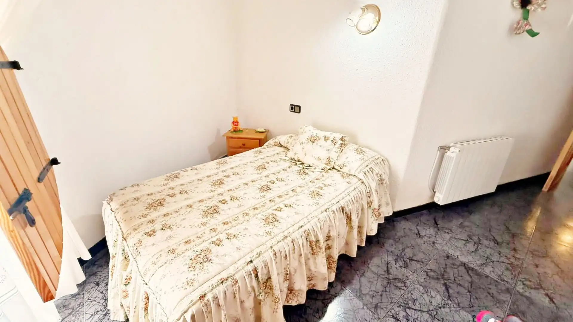 Casa pareada con piscina en venta en Calle Maestra Doña Mercedes, imagen 13