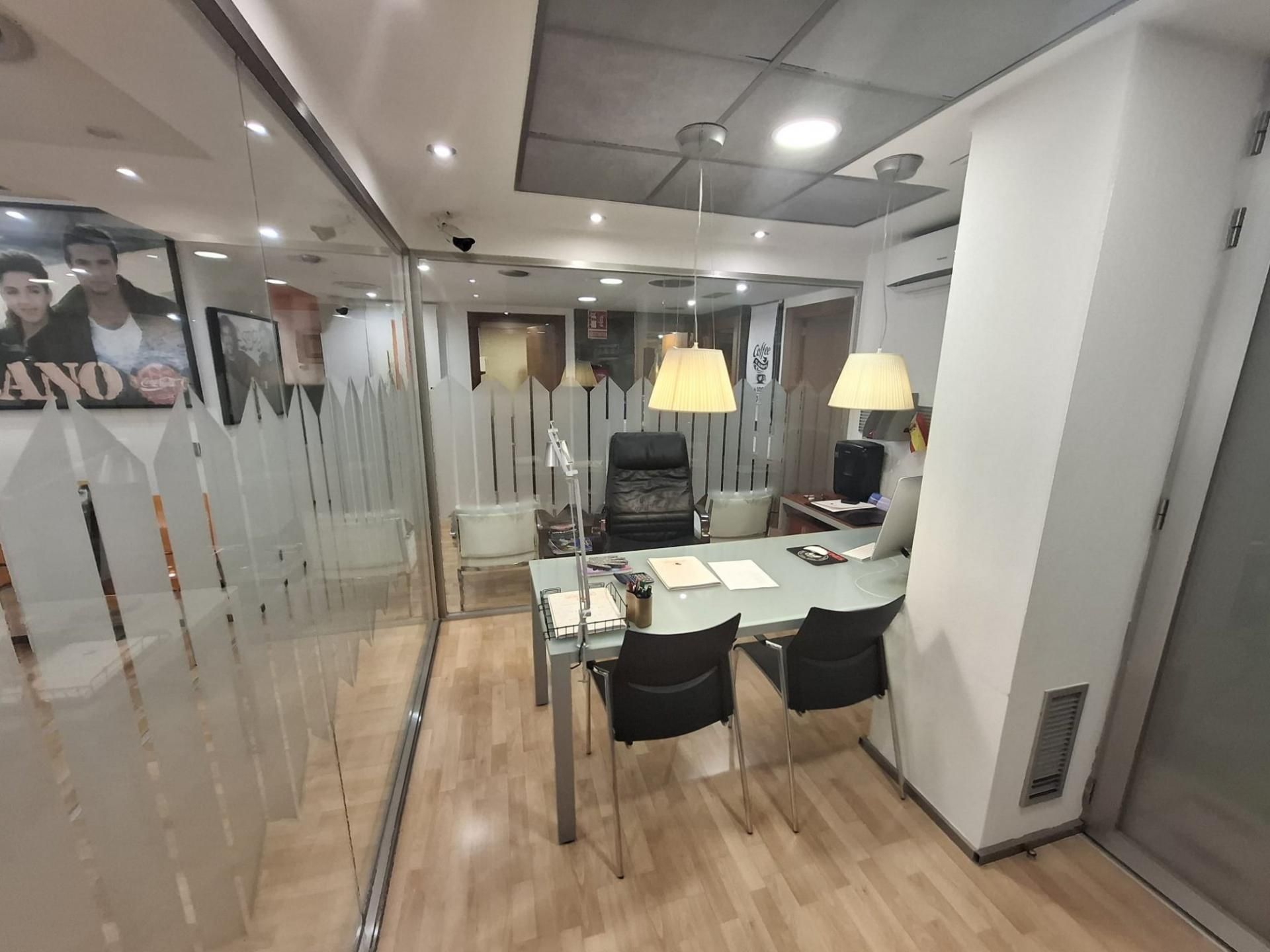 Oficina en venda en  Valencia Capital amb Aire condicionat i Moblat