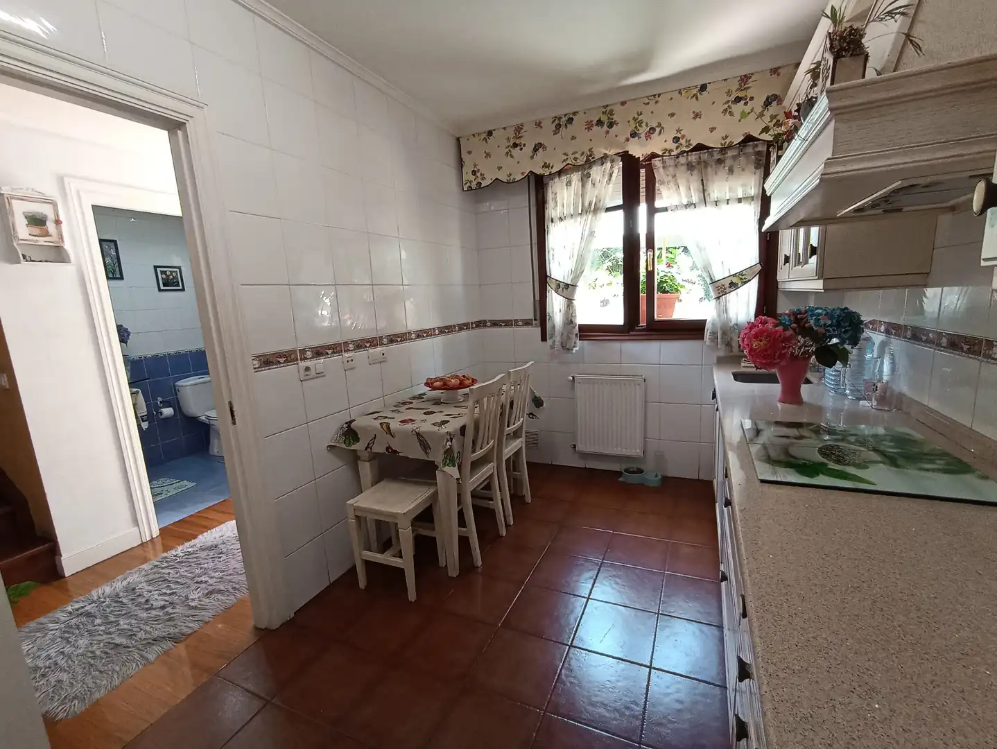 Cocina de Casa o chalet en venta en Castro-Urdiales con Calefacción, Jardín privado y Parquet