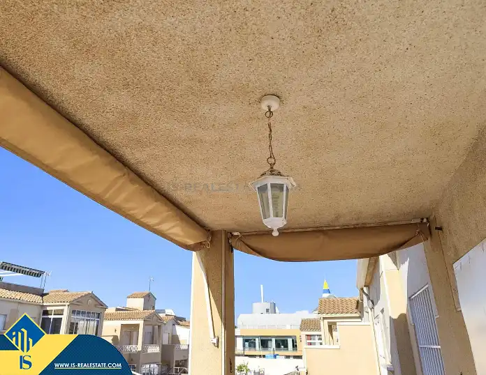 Terrassa de Pis en venda en Torrevieja amb Terrassa, Moblat i Piscina comunitària