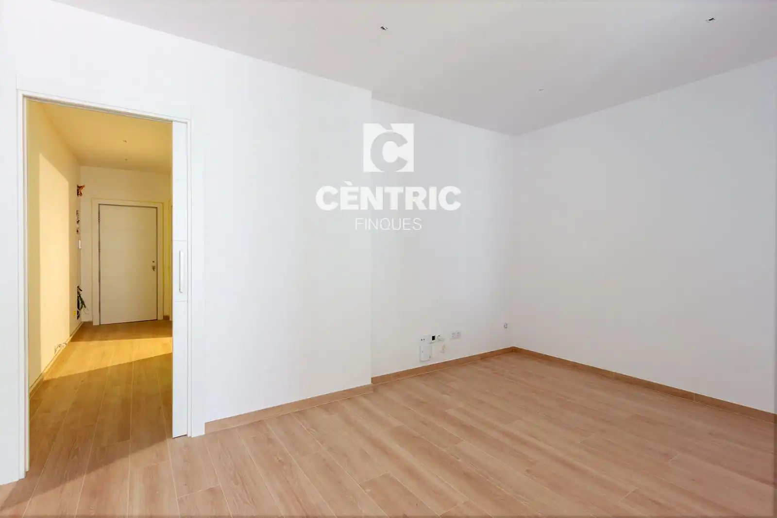 Einfamilien-Reihenhaus zum Verkauf in Barri del Centre
