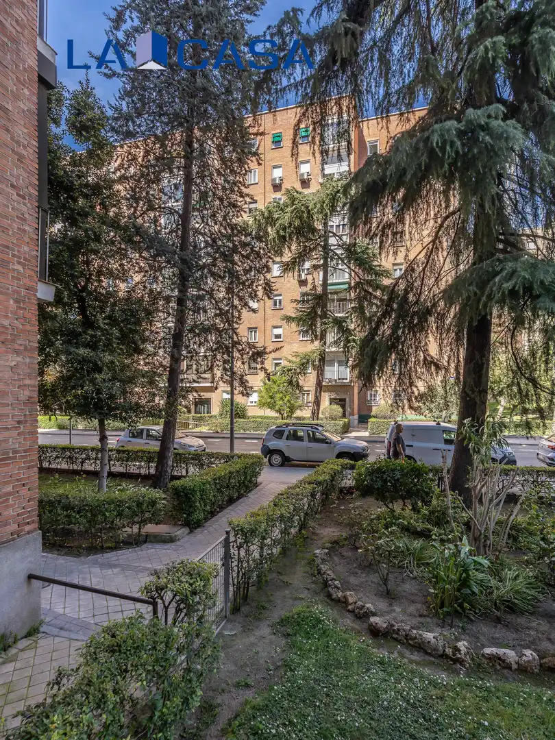 Exterior view of Flat for sale in  Madrid Capital  with Heating and Storage room