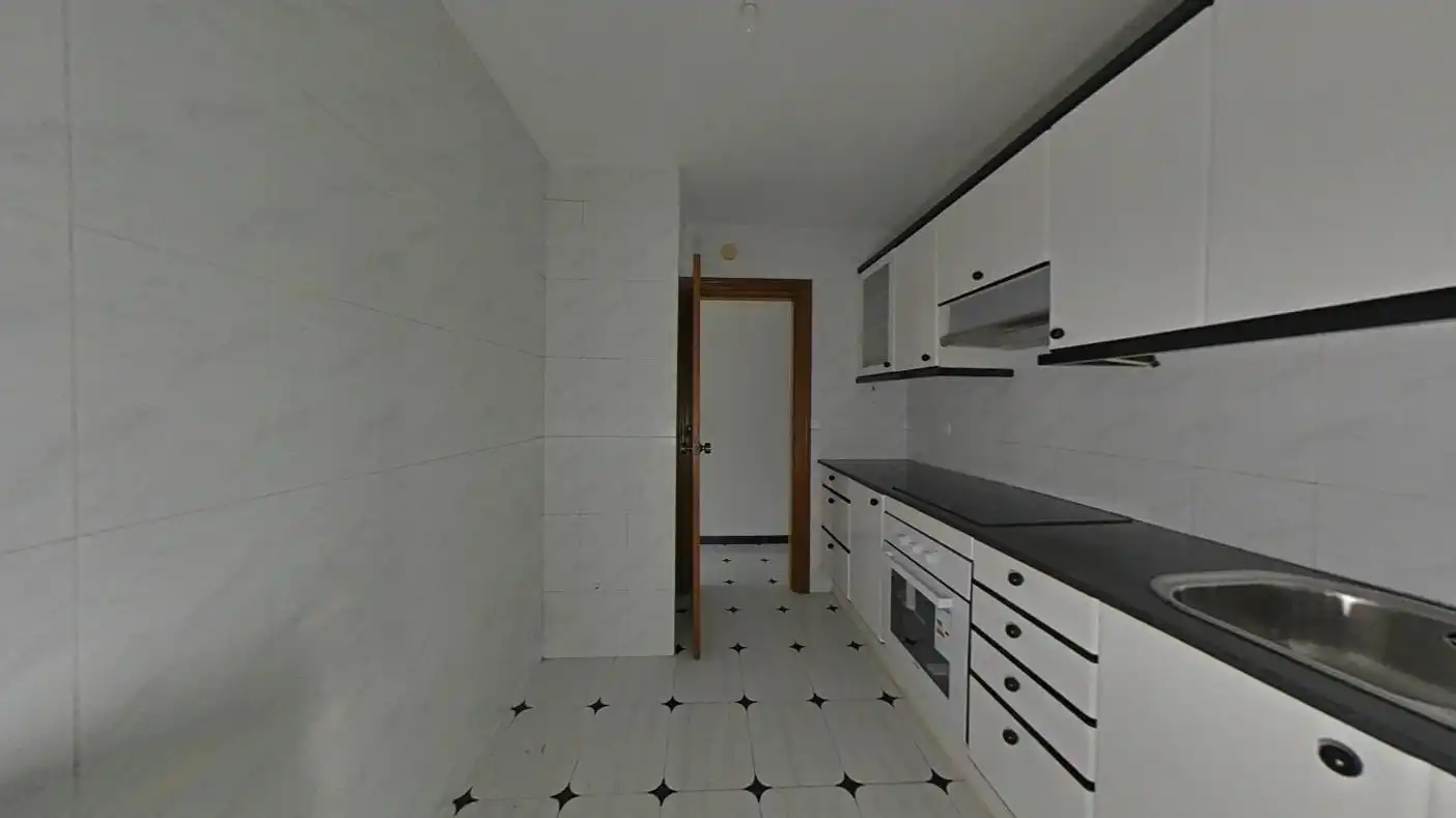 Kitchen of Flat for sale in Barberà del Vallès