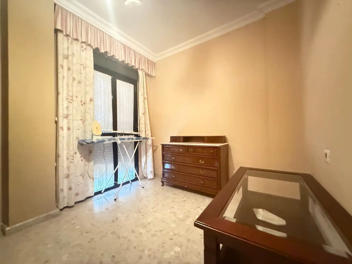 Habitación de Casa adosada en venta en Aljaraque con Aire acondicionado y Amueblado