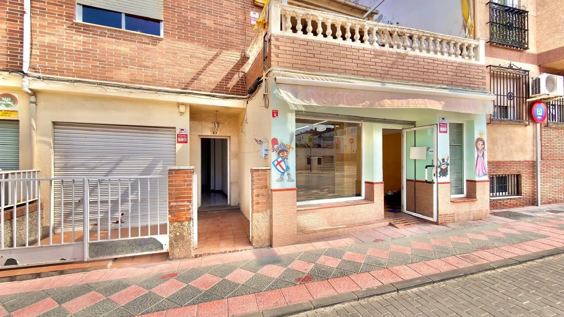 Vista exterior de Casa o chalet en venta en Armilla con Terraza, Trastero y Balcón