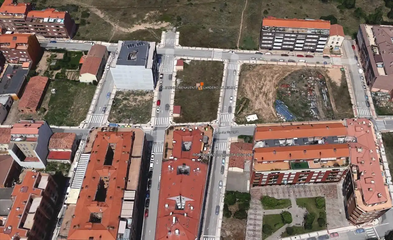 Residencial en venda en Lardero