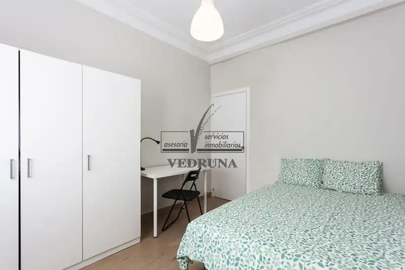 Schlafzimmer von Wohnung zur Miete in Zaragoza mit Heizung
