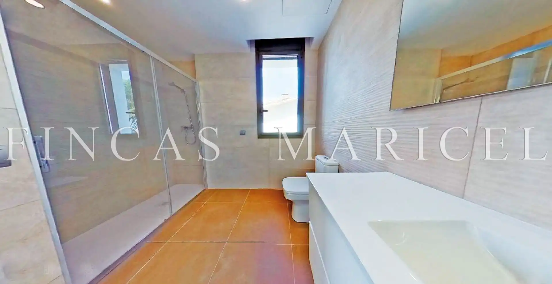 Badezimmer von Haus oder Chalet zum Verkauf in Sitges mit Klimaanlage, Heizung und Privatgarten