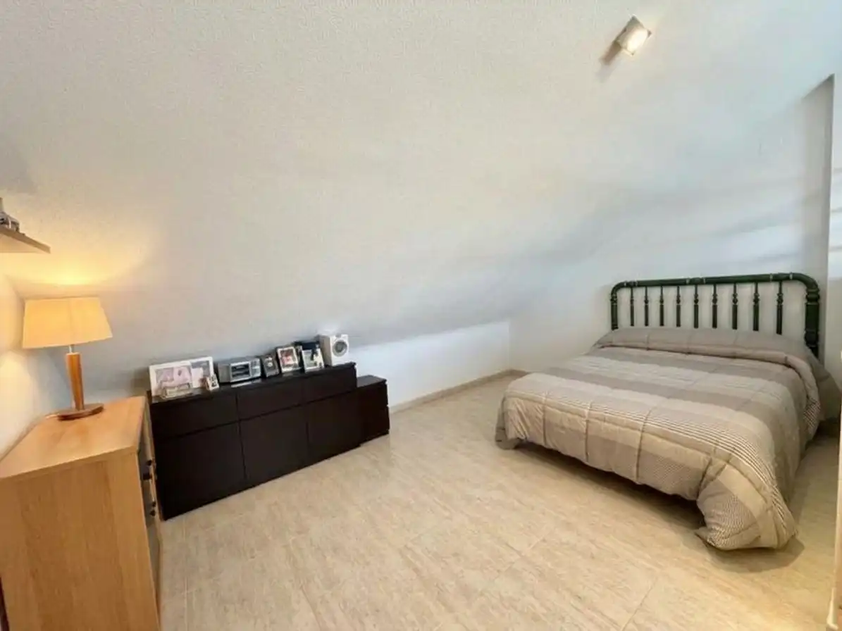 Schlafzimmer von Maisonette zum Verkauf in Centro