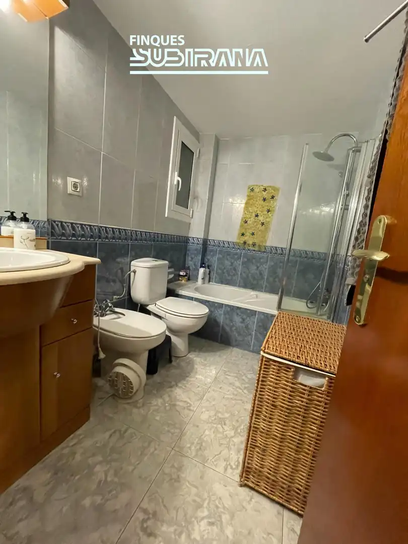 Baño de Piso en venta en Igualada con Calefacción y Terraza